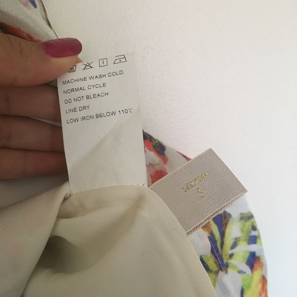 Colorful Floral Summer Dress - Picture 4 of 7